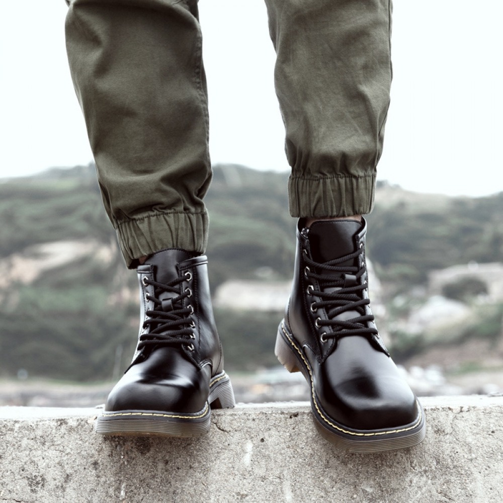 Men's Round Toe Casual Leather Boots Front Lace-Up Martin Boots Flat Heel